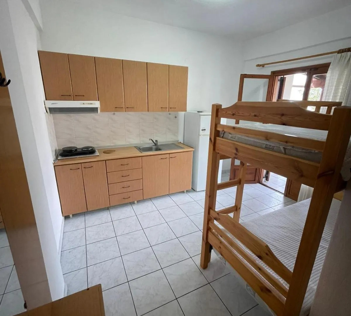 Vila Kaliopi Nikiti  Aparthotel Nikiti (Sithonia)